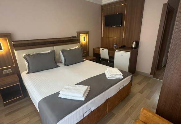 İKİ KİŞİLİK COMFORT DOUBLE YATAKLI BALKONLU ODA